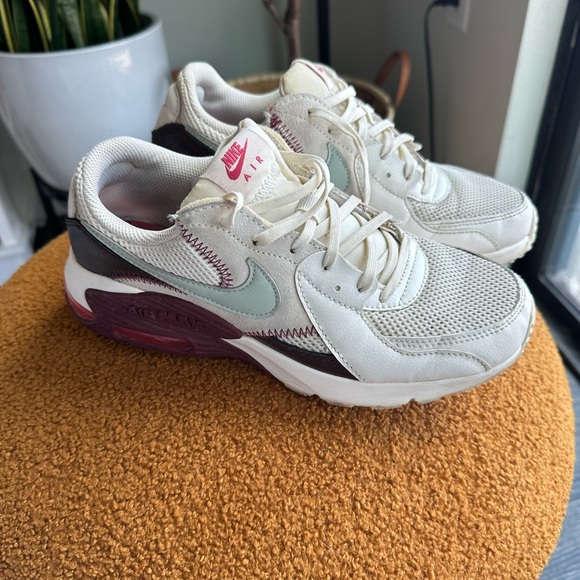 Nike Women's Air Max Excee Sail/Seafoam-Dark Beetroot (CD5432 116) Size 8. - Picture 6 of 8